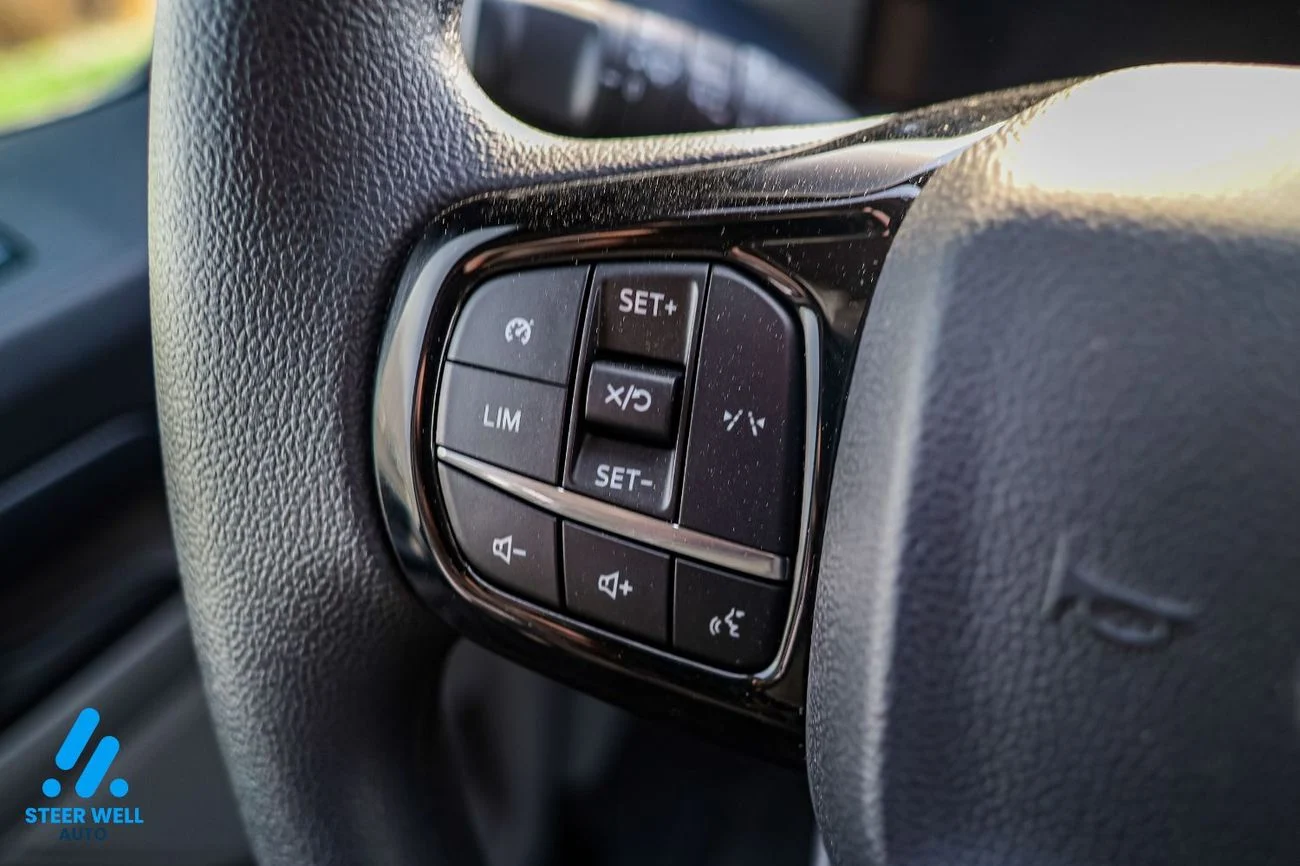 2025 Ford Transit Van 9 Seater